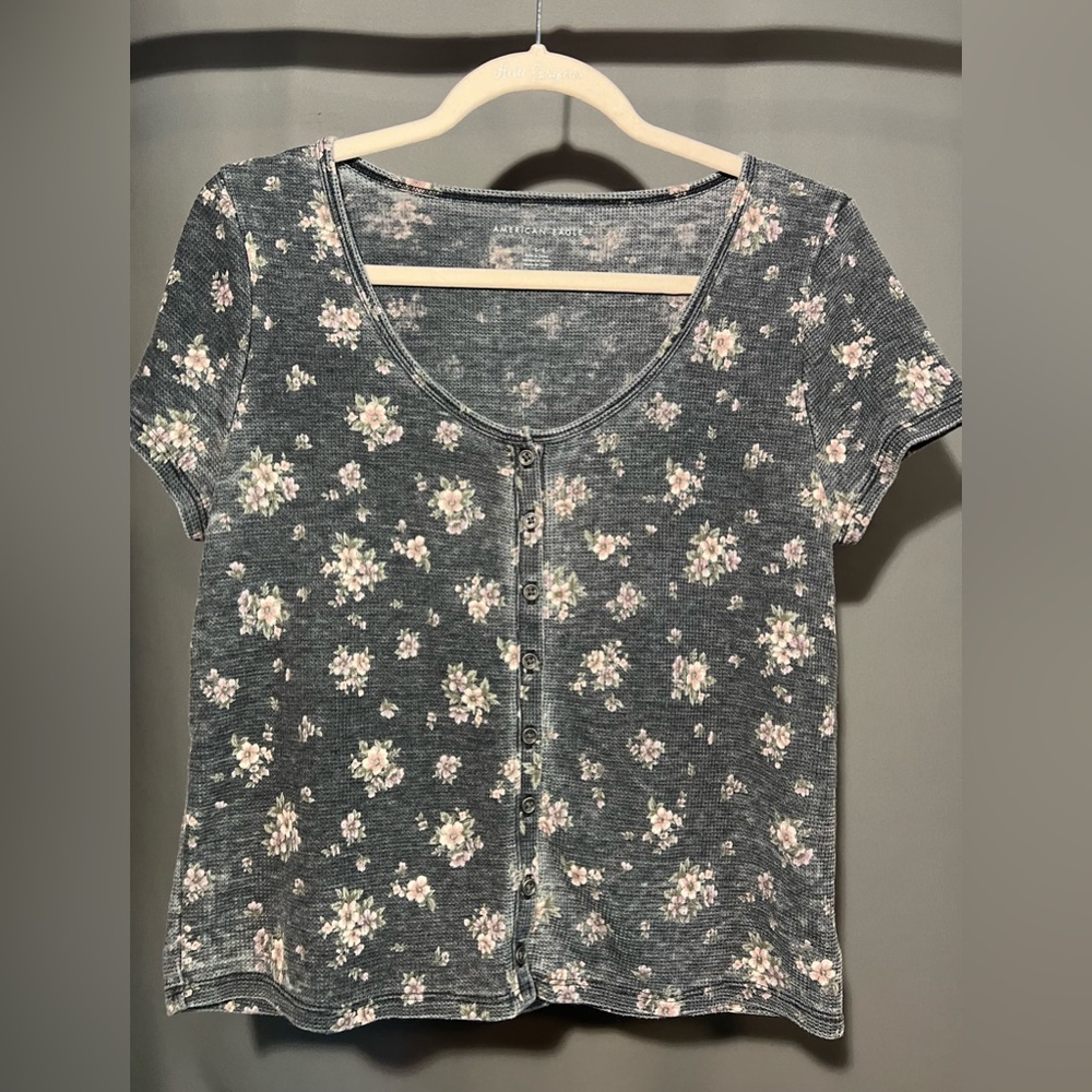 American Eagle Floral Waffle Button Down Crop Top (worn once)